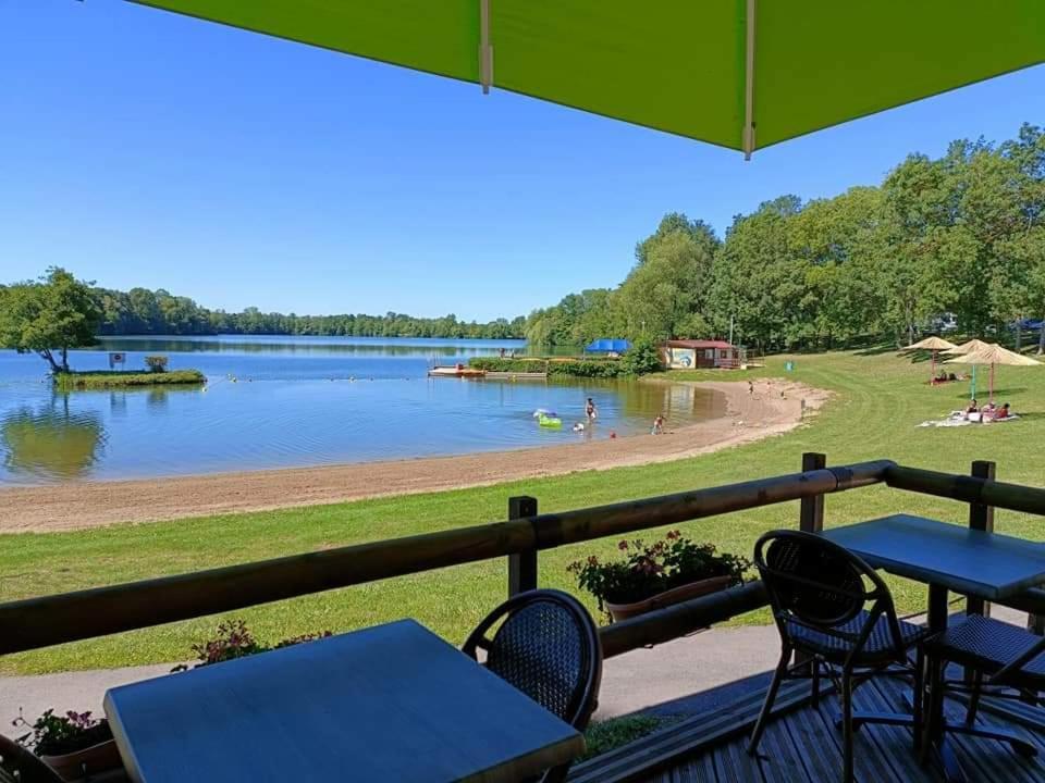 Villa Les Fontaines Laives Exterior foto