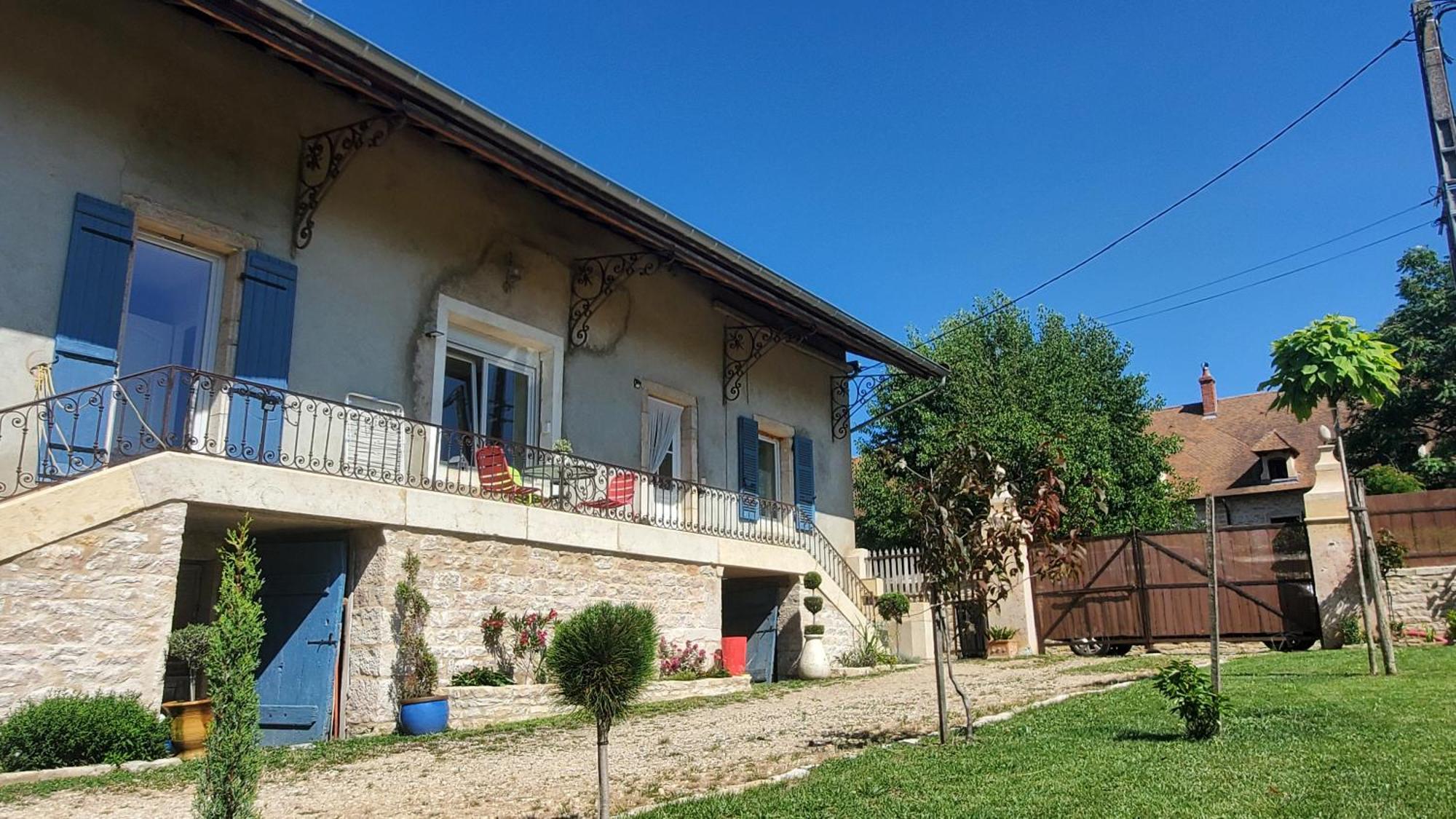 Villa Les Fontaines Laives Exterior foto